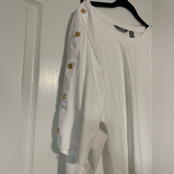 Martha Stewart White Top with Gold Button Accents Women’s Size 3X - Picture 2 of 3